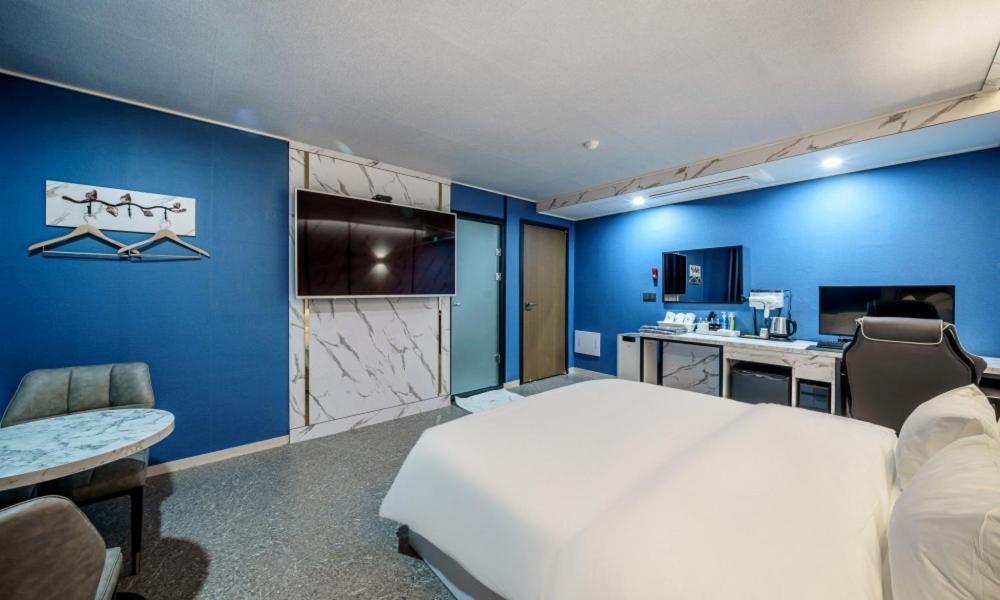 G7 Hotel Dongducheon Bagian luar foto