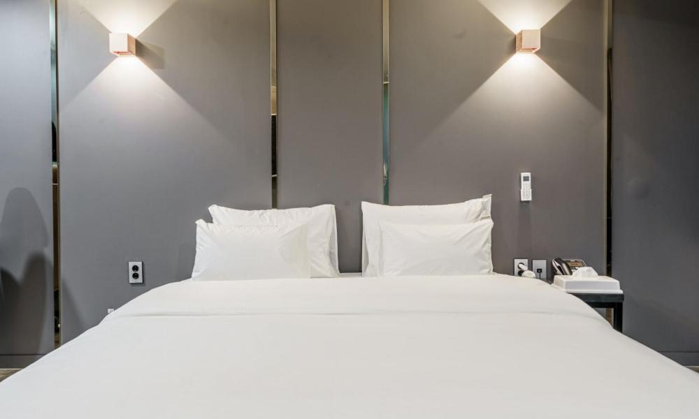 G7 Hotel Dongducheon Bagian luar foto